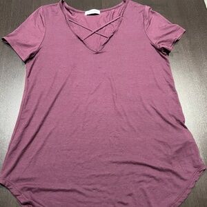 Women's Emory Park Criss Cross Small Burgundy T-Shirt